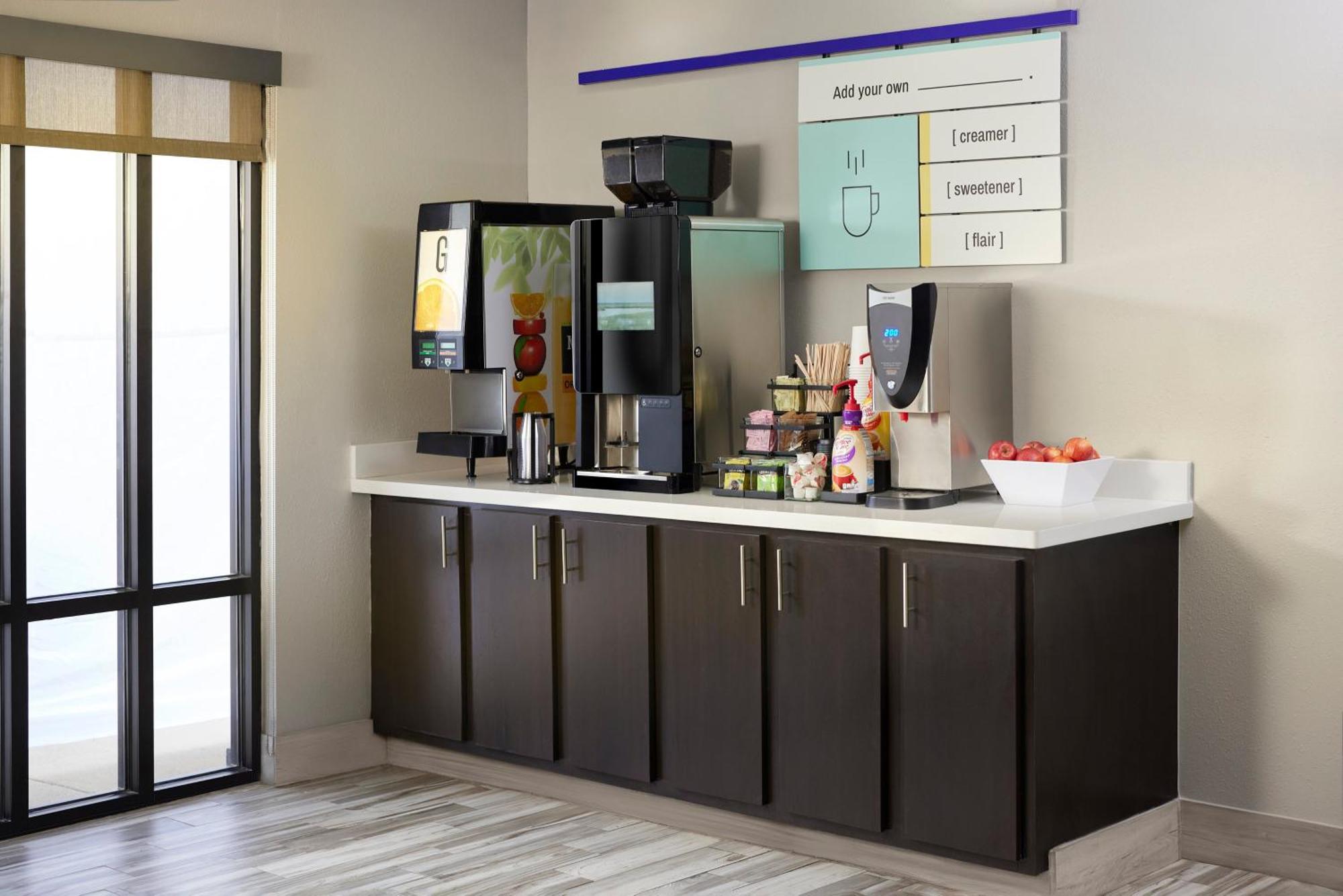 Garner Hotel By Ihg Phoenix - Surprise Eksteriør bilde