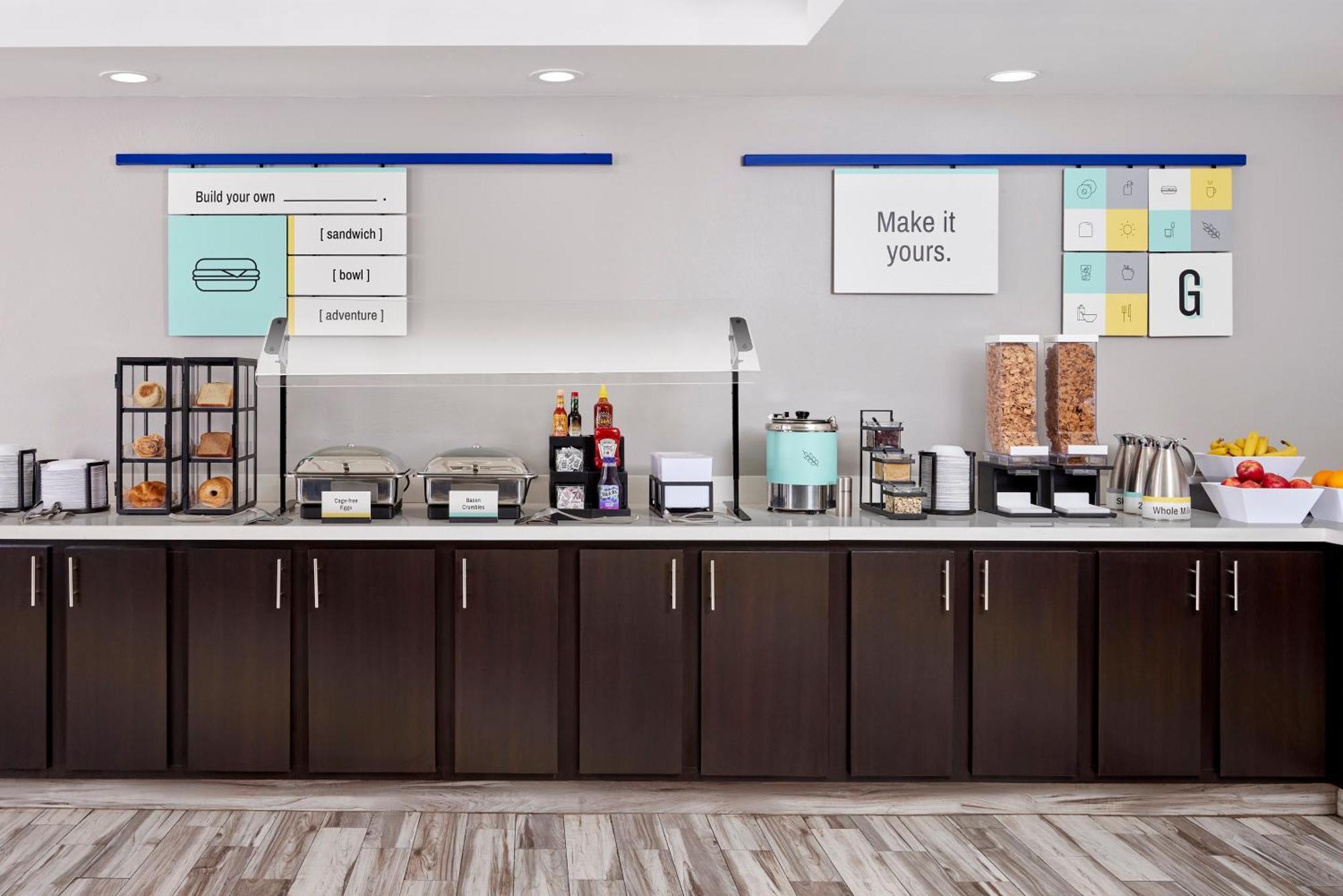 Garner Hotel By Ihg Phoenix - Surprise Eksteriør bilde
