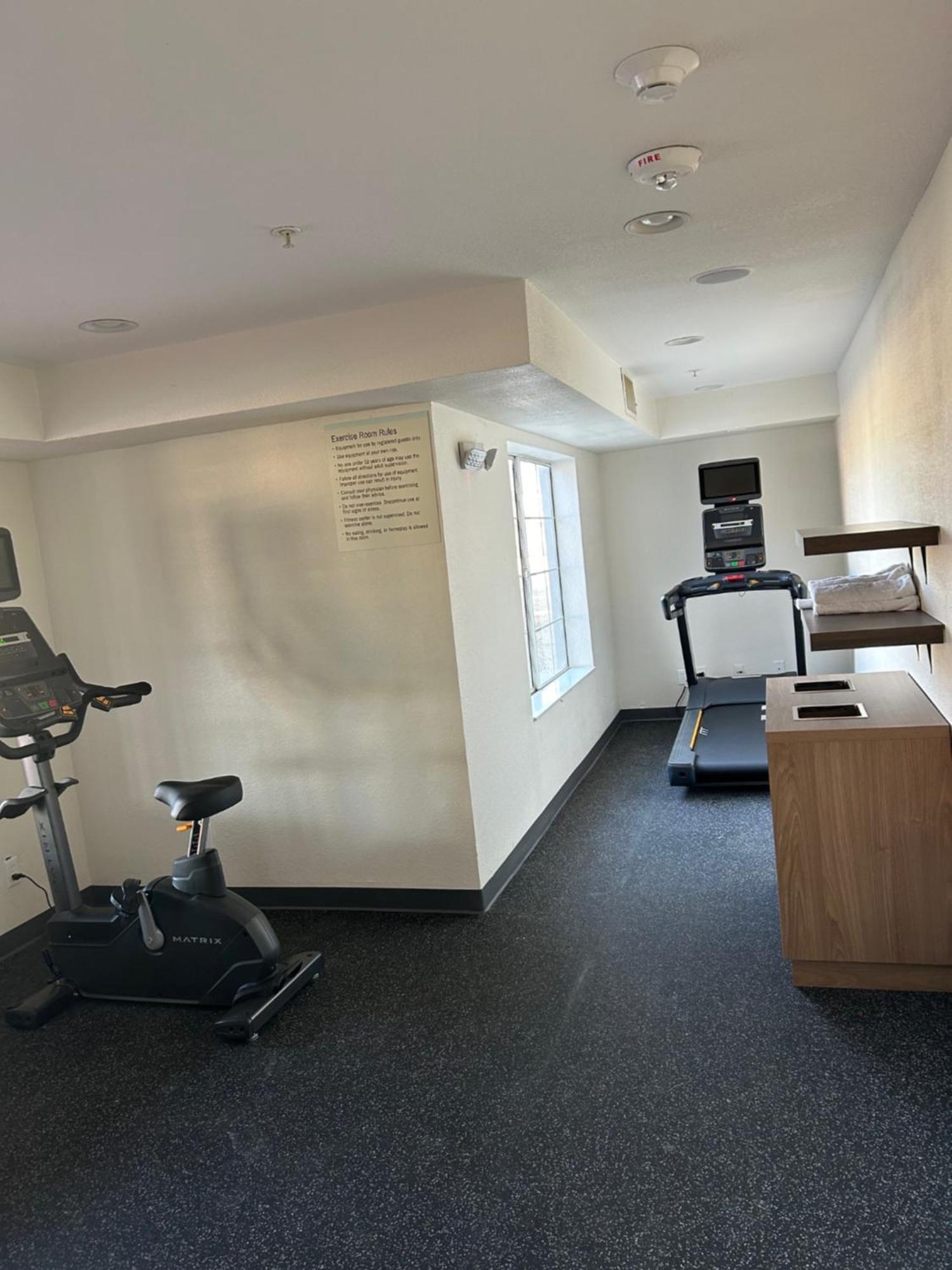 Garner Hotel By Ihg Phoenix - Surprise Eksteriør bilde