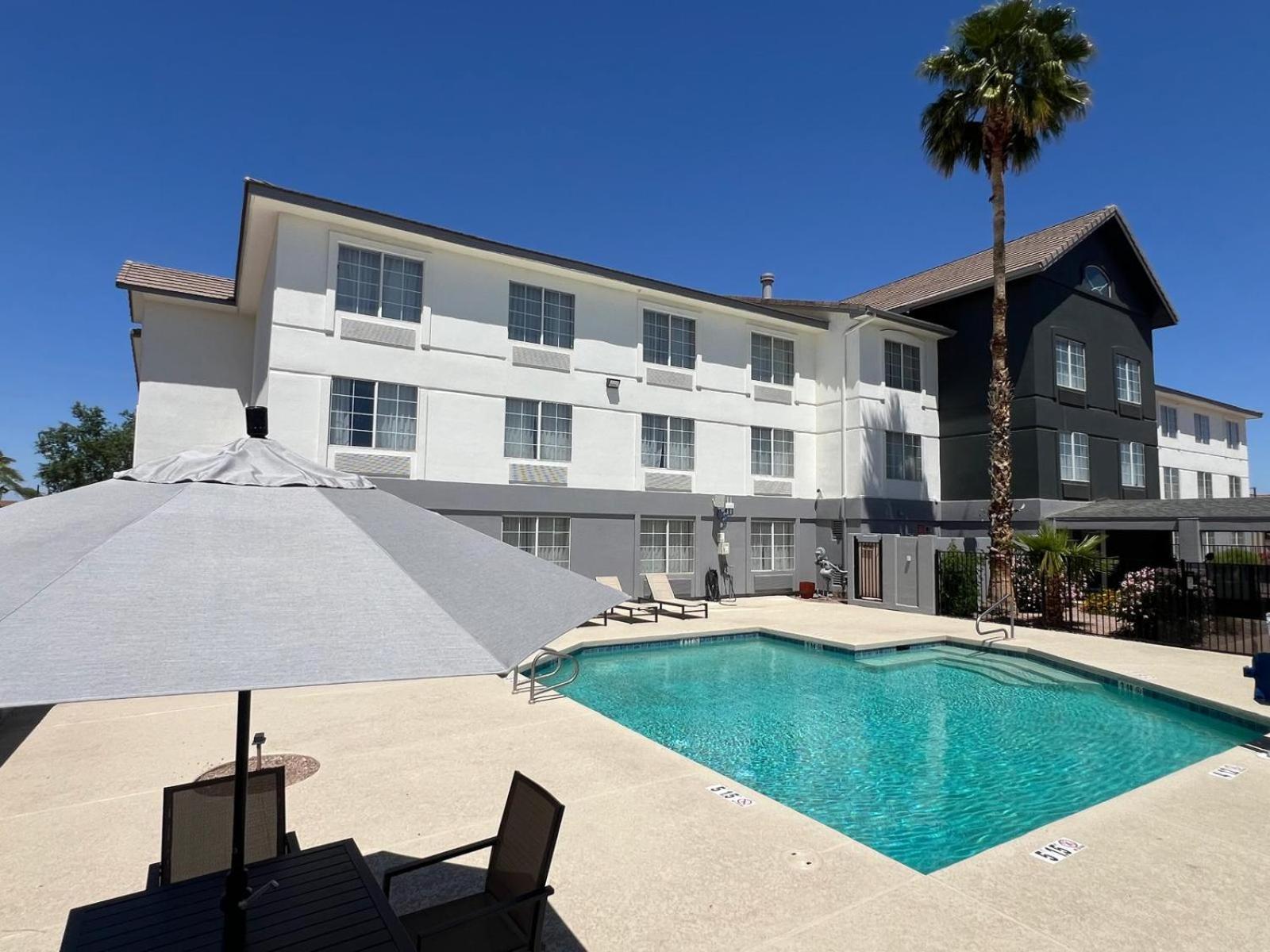 Garner Hotel By Ihg Phoenix - Surprise Eksteriør bilde